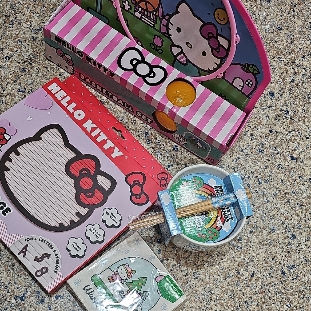 Hello Kitty Set - B-ball Set, Felt Msg Board, Ceramic Bowl/Chopsticks & Napkins